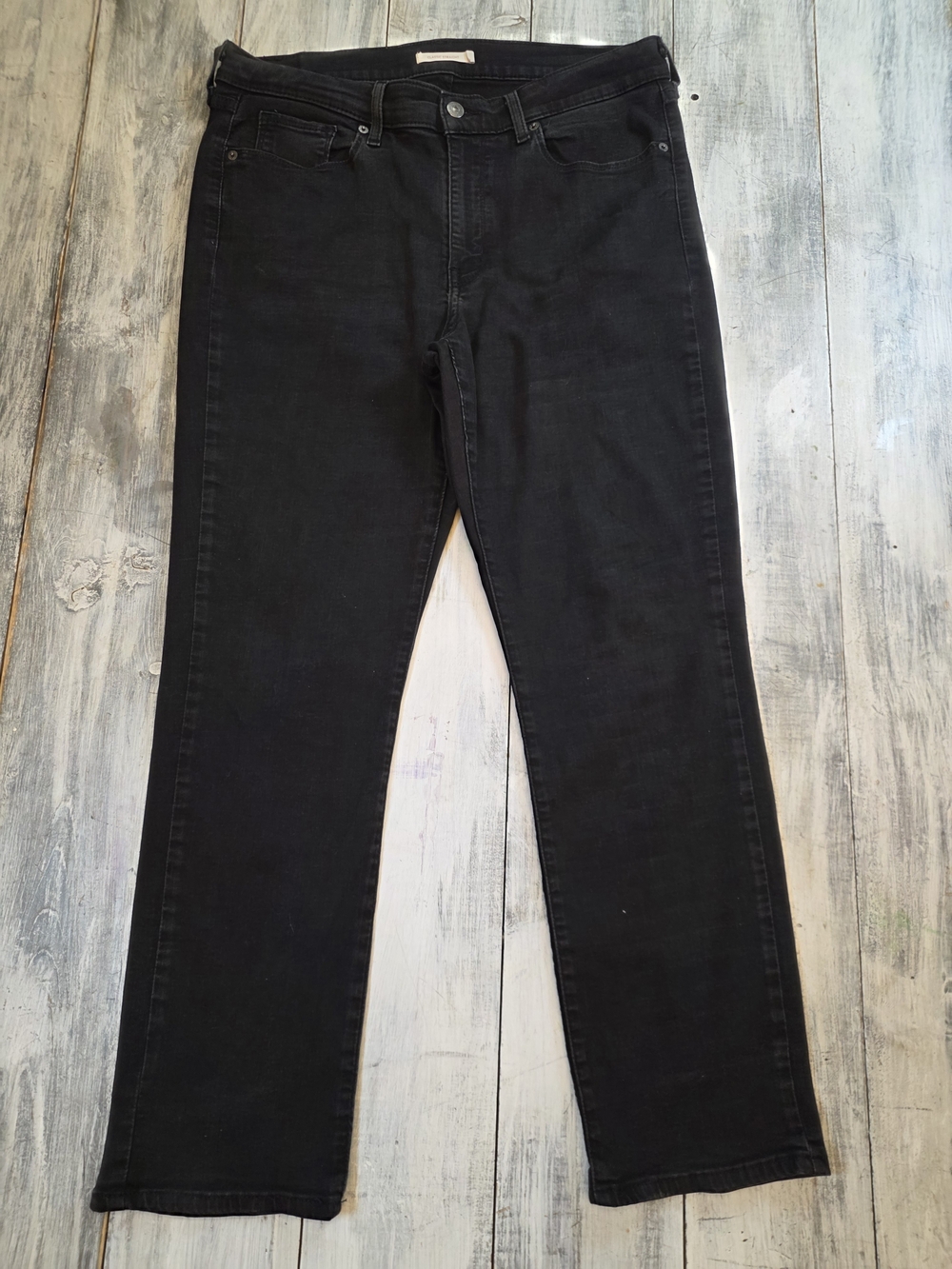 Levi's Women's Black Classic Straight-Leg Jeans sz 32x30 14M